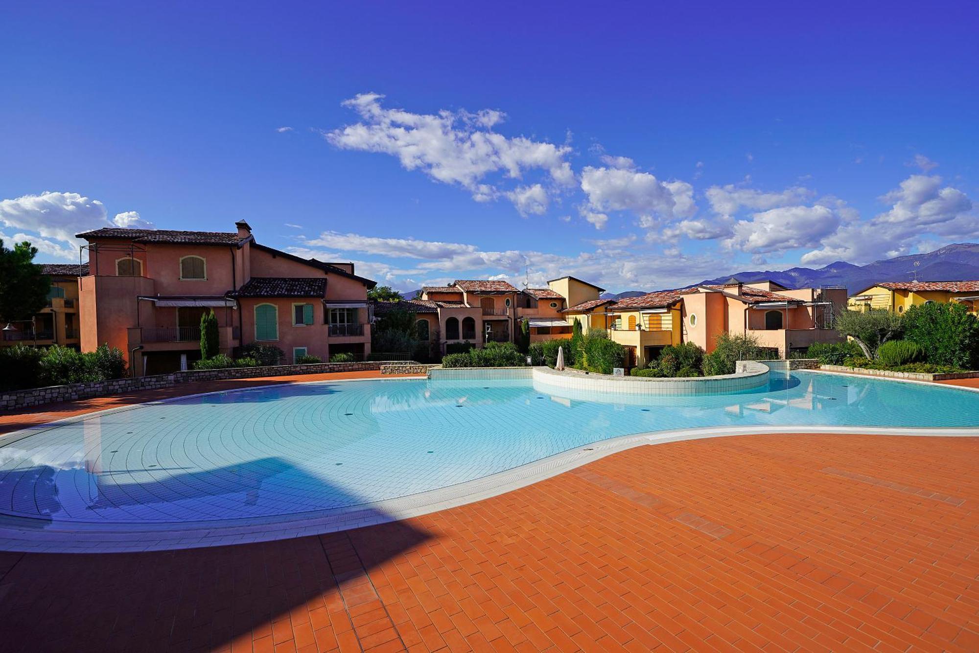 Ferienwohnung Borgo Del Torchio - Gardagate Manerba del Garda Exterior foto